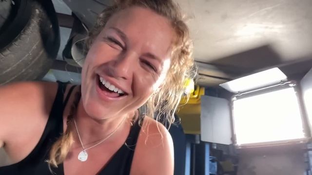 Broken parts inside our C6 T56! Transmission rebuild Pt 3 смотреть онлайн