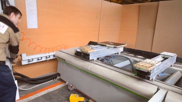 Видео раскроечный центр смотреть онлайн