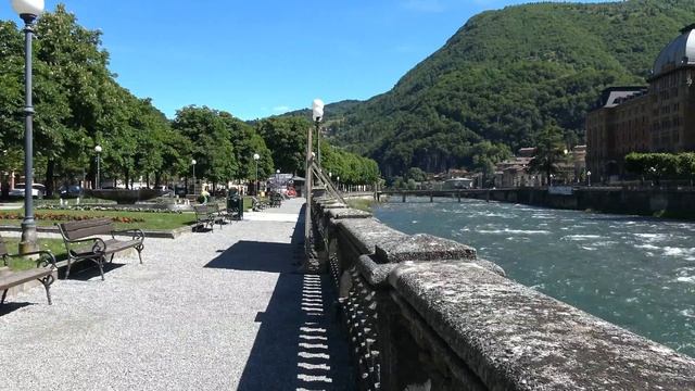 "San Pellegrino Terme". Bergamo. Italia in 4K смотреть онлайн