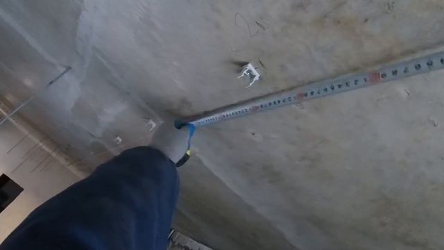 Будни электромонтажника. Монтаж лотка. Разметка трассы. смотреть онлайн