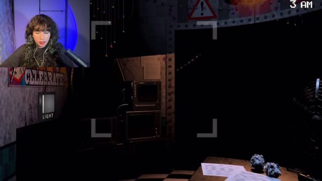 ЭТА ИГРА МЕНЯ ДОВЕЛА | Лизкетч играет в five nights at Freddy смотреть онлайн