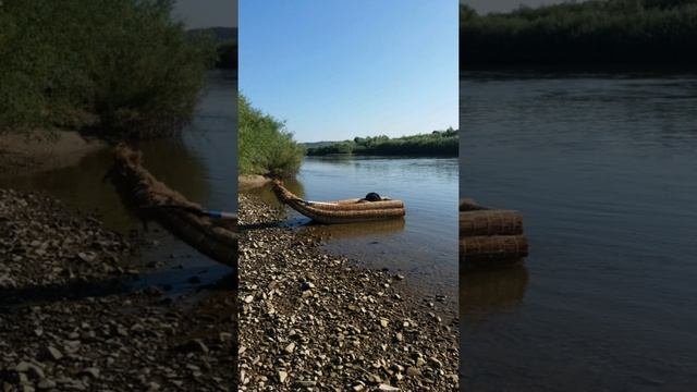 Сплав Дністром на власноруч зробленому човні з очерету. смотреть онлайн
