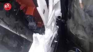 How to remove the front right door glass on a Suzuki Grand Vitara   #suzukigrandvitara #grandvitara
