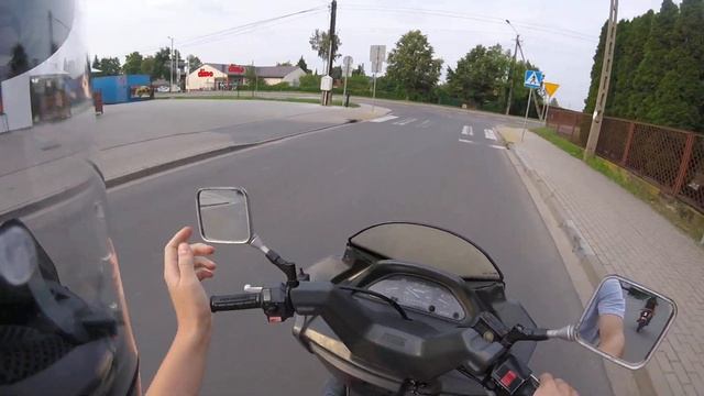 YAMAHA MAJESTY 250 *przyśpieszenie* смотреть онлайн