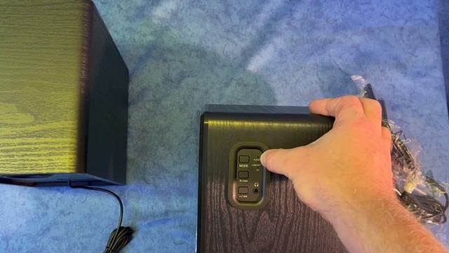 Majority Audio D40 Bookshelf Bluetooth Speakers Review смотреть онлайн