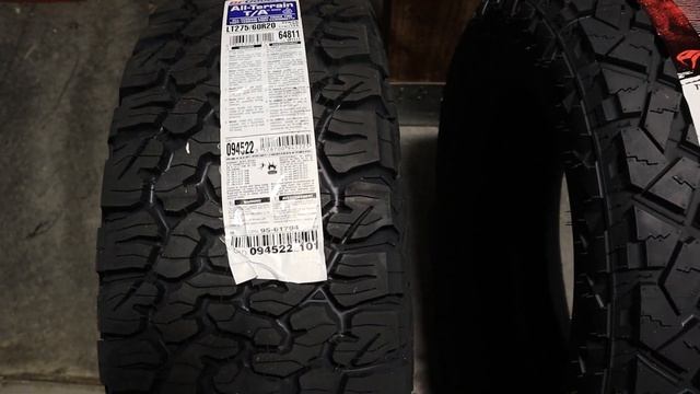 BF Goodrich KO2 Vs  Venom Power Terra Hunter X/T Tire Review | BFG Vs. Venom Power Tire Review