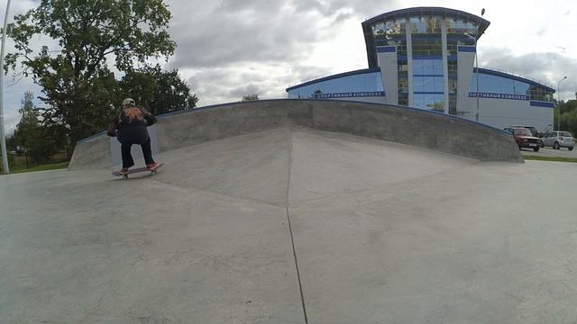 КАК ДЕЛАТЬ ЛЯГУШКУ НА СКЕЙТБОРДЕ #скейтборд смотреть онлайн