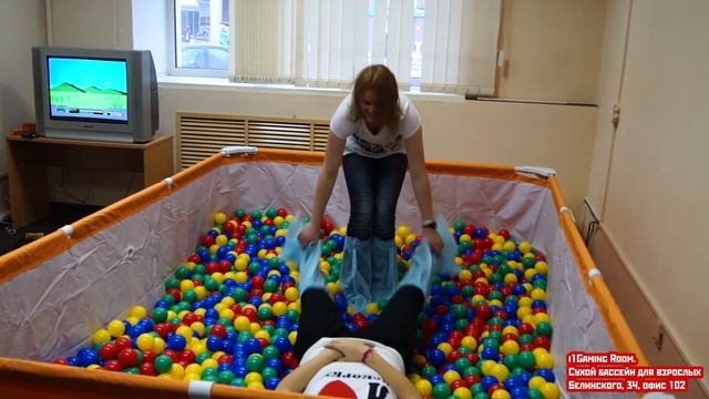 i1Gaming Room. Сухой бассейн для взрослых смотреть онлайн