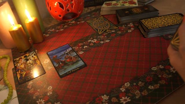 Выйдет ли Мужчина на связь?? #tarot#любовь#love#story#гадание# смотреть онлайн