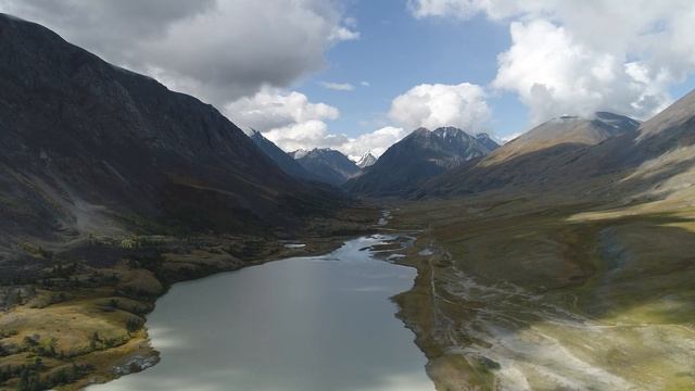 Куда поехать в Горном Алтае? Озеро Акколь / Ак-Кёль . 4K. смотреть онлайн