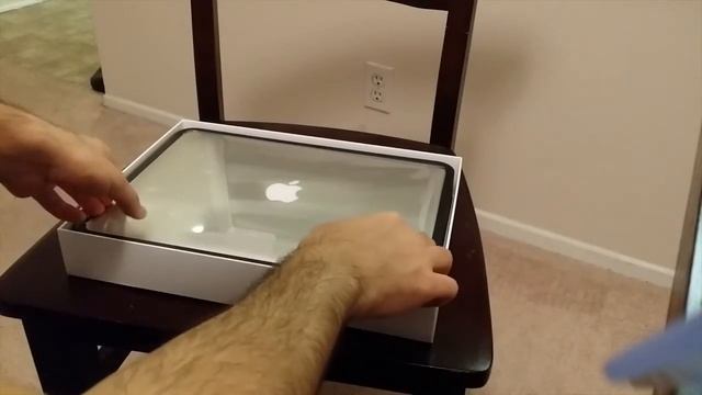 Quick Macbook Air Unboxing and Hands On смотреть онлайн