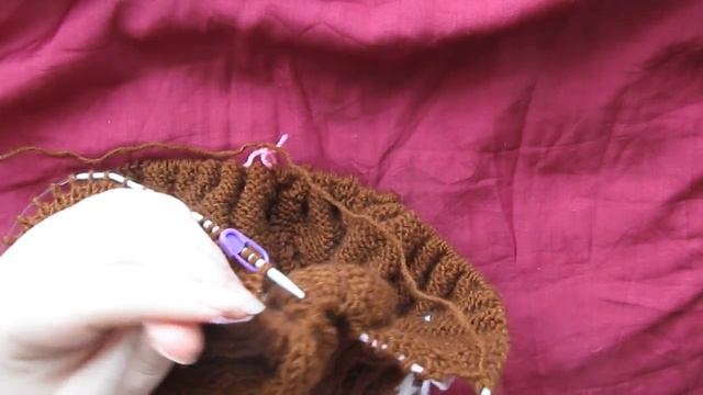 Реглан спицами сверху, обзор свитера с оленями . Часть 3 смотреть онлайн