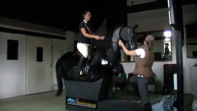 Rider Development. Jump training (balance & suppleness) on equine simulator смотреть онлайн