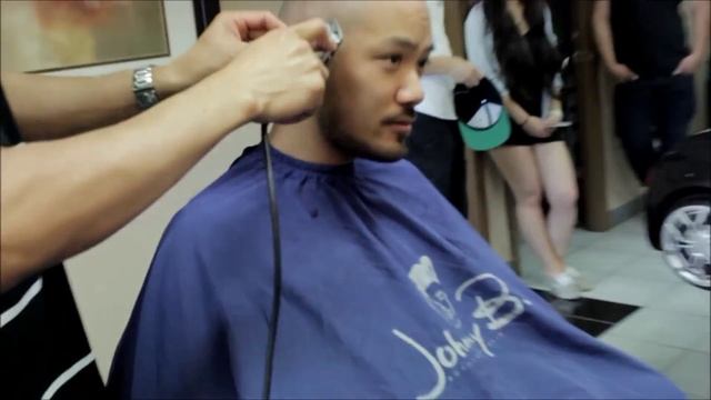 Shaving My Head, Eyebrows, & Facial Hair! смотреть онлайн