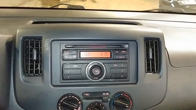 2015 NISSAN NV 200 смотреть онлайн