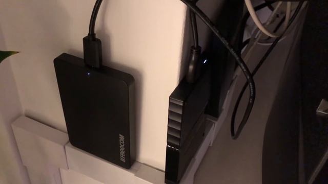 Sony KD-65XF9005 / X900F constantly starting and stopping external hard drive HDD on standby смотреть онлайн