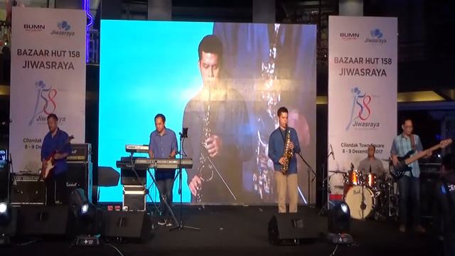 Band Event Jakarta - Thinking Out Loud (Solo Saxophone Cover) смотреть онлайн