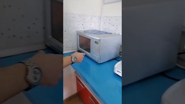 нашли это место, чтобы не потратить все деньги на проживание смотреть онлайн