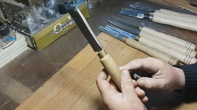 Настольный токарный станок по дереву.Часть 2 смотреть онлайн