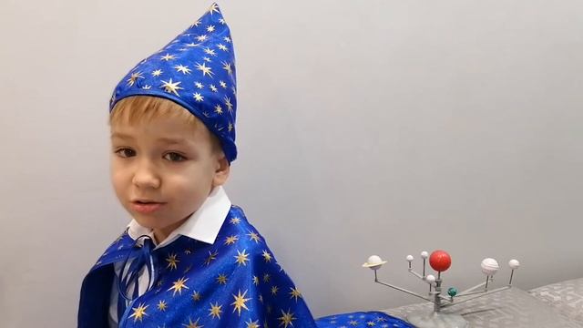 Ломоносов М. В. "Случились вместе два астронома в пиру" (декламирует Лев Наседкин, 5 лет) смотреть онлайн
