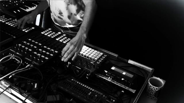 1 Hour Hardware Techno Live Set смотреть онлайн