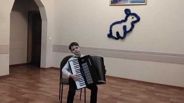 Потанцуем ! играет Виктор Салиенко МБУДО ДШИ 20. смотреть онлайн