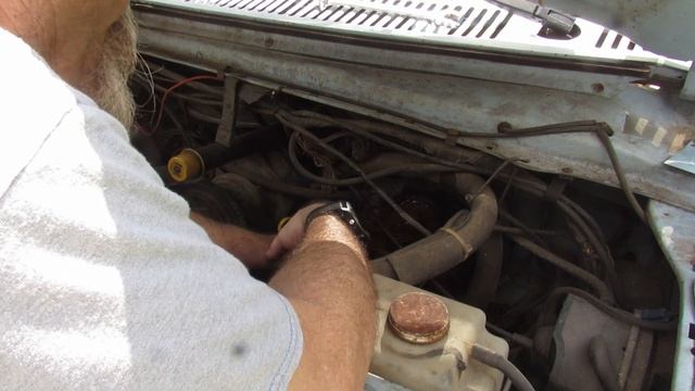 1984 Ford E150 Episode 2 | Brake Master Cylinder and Brake Booster Removal смотреть онлайн