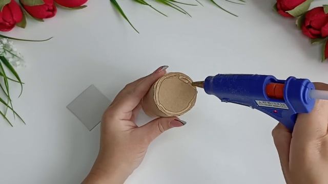 ♻ПОСМОТРИТЕ!♻ Взяла для ПОДЕЛОК втулку и картон Б/У! ПОТРЯСАЮЩИЙ РЕЗУЛЬТАТ! 2 ИДЕИ. DIY craft смотреть онлайн