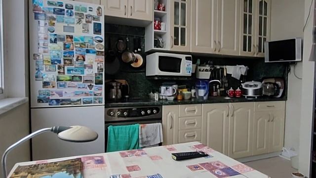 Сделала уборку в квартире.Надо готовить обед...