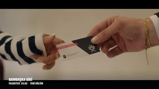 Bambaşka Biri 8. Bölüm Fragmanı | Kızlara Zorla Estetik Yapıyorlar! смотреть онлайн