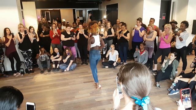 Ladies Ginga by Eliza Sala at Gindungo festival смотреть онлайн