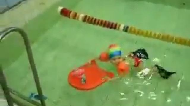 Плавание Обучение Детей в ластах3 смотреть онлайн