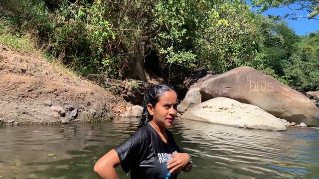 Una foto‼️ uno de los rios mas bonito de El Salvador 🇸🇻 смотреть онлайн