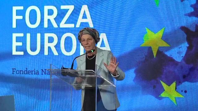 Forza Europa - Intervento Emma Bonino смотреть онлайн