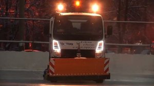 "Ледозаливочная машина МКМ-«Умка» с новой кабиной и трансмиссией Hyundai"