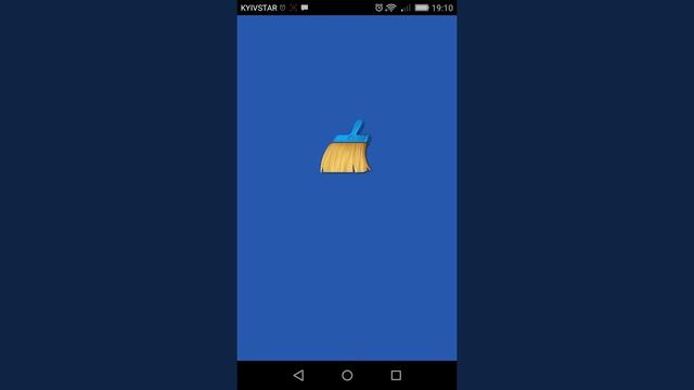 Что делать если есть место на гаджета, а скачать приложения нельзя? смотреть онлайн