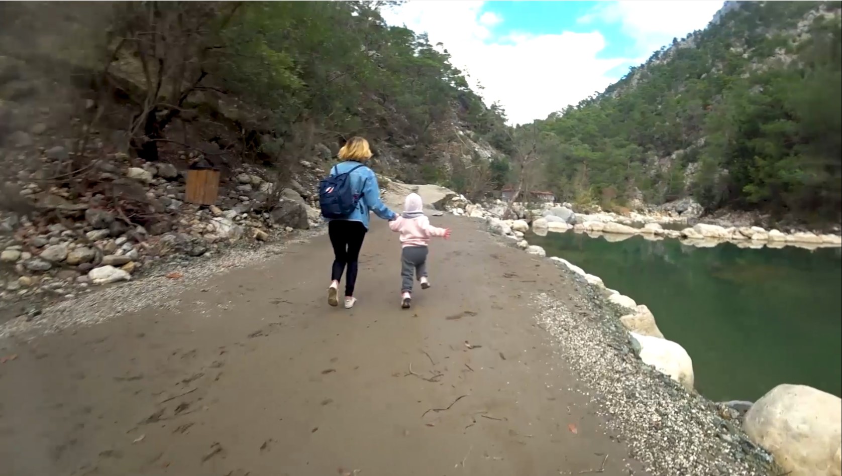 Прогулка с маленьким ребенком по Каньон Гейнюк Кемер Турция, Goynuk canyon  Kemer Turkey ,