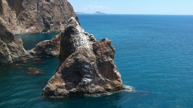С веслом по Крыму. Карадаг. Скала Золотые ворота. смотреть онлайн