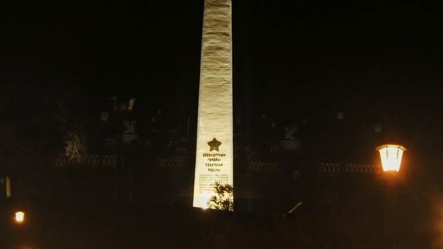 Красотень ! Дворцовая лестница Митридата-ночная подсветка.