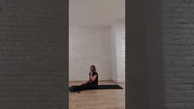 Продольный шпагат дома. Растяжка смотреть онлайн