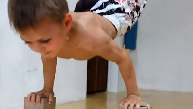 Мальчик которому 5 лет. смотреть онлайн