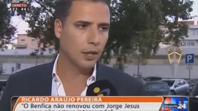 "Saída de Jorge Jesus é um erro histórico" - Ricardo Araújo Pereira (4-6-2015) смотреть онлайн