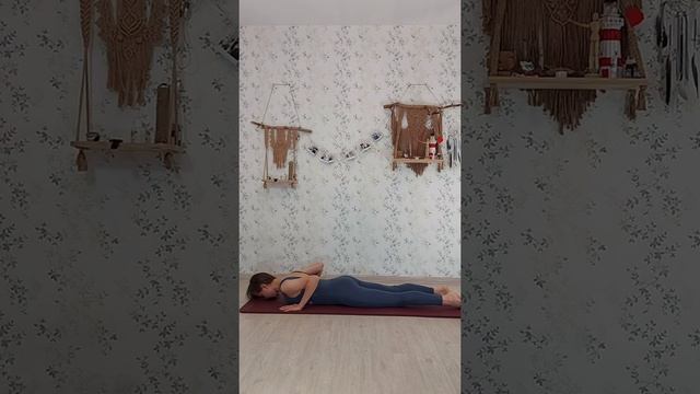КАК УБРАТЬ ГОРБИК НА ШЕЕ? Пилатес | Комплекс упражнений для осанки смотреть онлайн