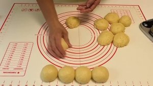 Булочки с повидлом.