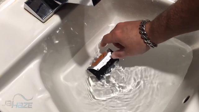 Geekvape Aegis 100W Indestructible Review and Rundown | Throws, Toilets and Hammer Tests смотреть онлайн