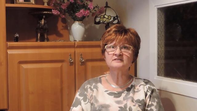 Стихи растут как розы— Марина Цветаева —Советская Поэзия —читает Елизавета Беседина смотреть онлайн