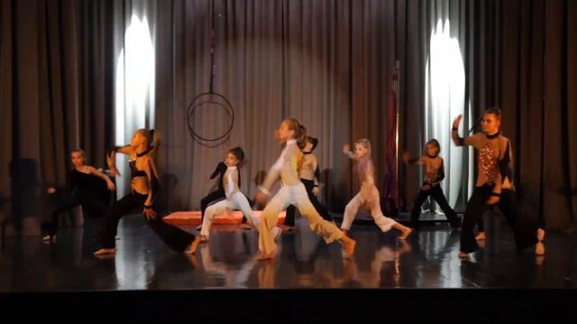 012 Выступление танцевальной студии Дэнс -Сити смотреть онлайн