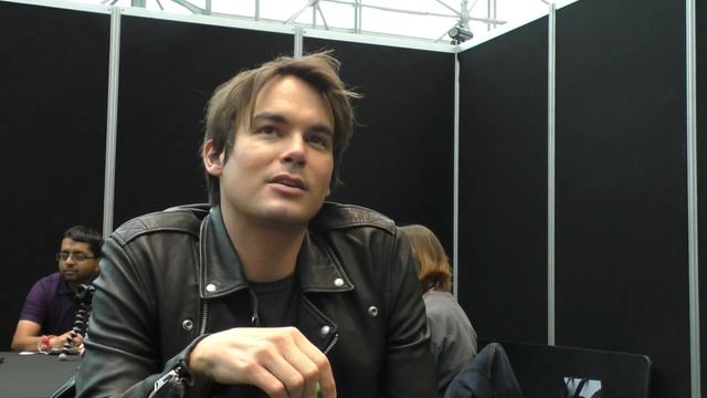 NYCC 2019: ROSWELL, NEW MEXICO - Tyler Blackburn смотреть онлайн