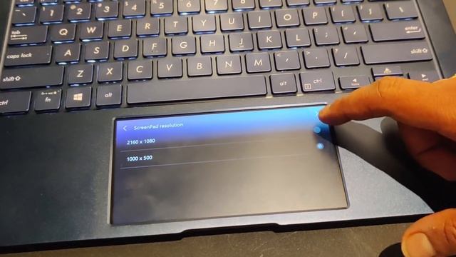 ASUS Zenbook 13, 14 and 15 with ScreenPad 2.0- First Impressions смотреть онлайн