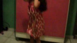 menina de 3 anos dançando creuuu